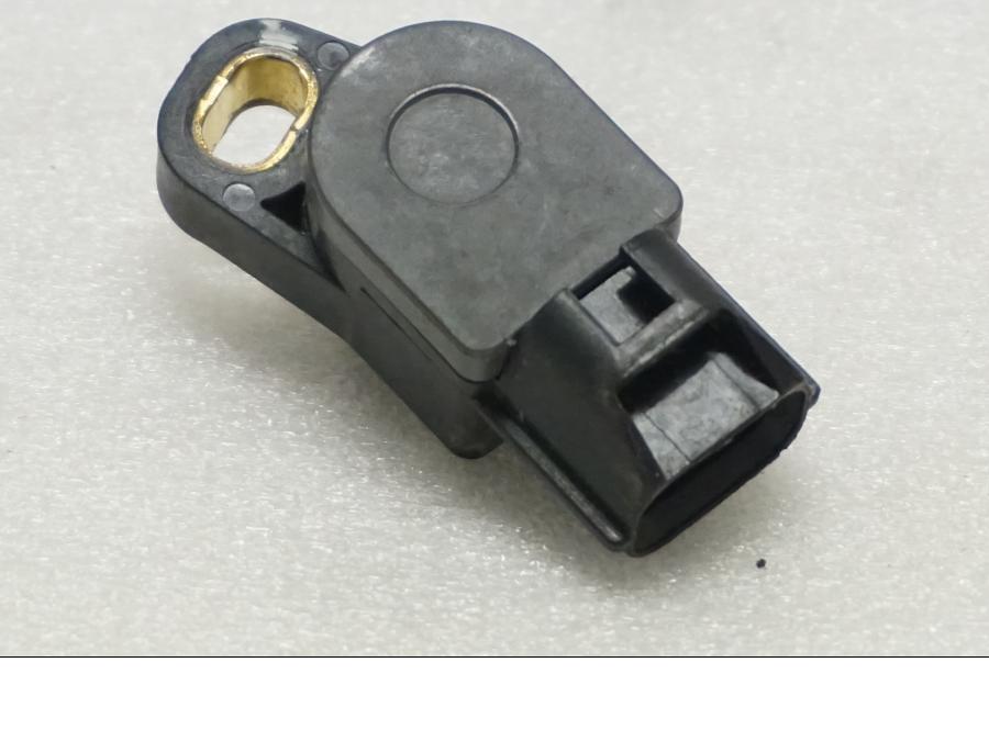 Framsidan pÄ TPS frÄn en Suzuki GSX-R 600 -2004 motorcykel.