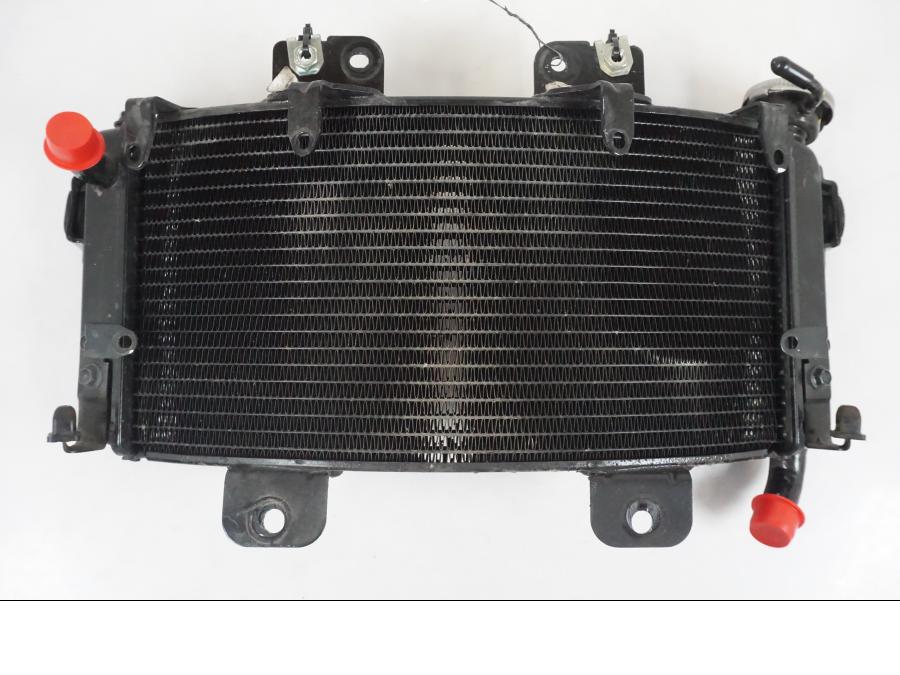 Extrabild3 på Vattenkyl från en KTM 390 Adventure -2021 motorcykel.