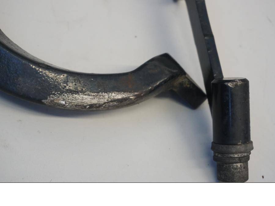 Höger sida pÄ FotplattefÀste frÄn en H-D Touring Road King Classic FLHRCI -2008 motorcykel.