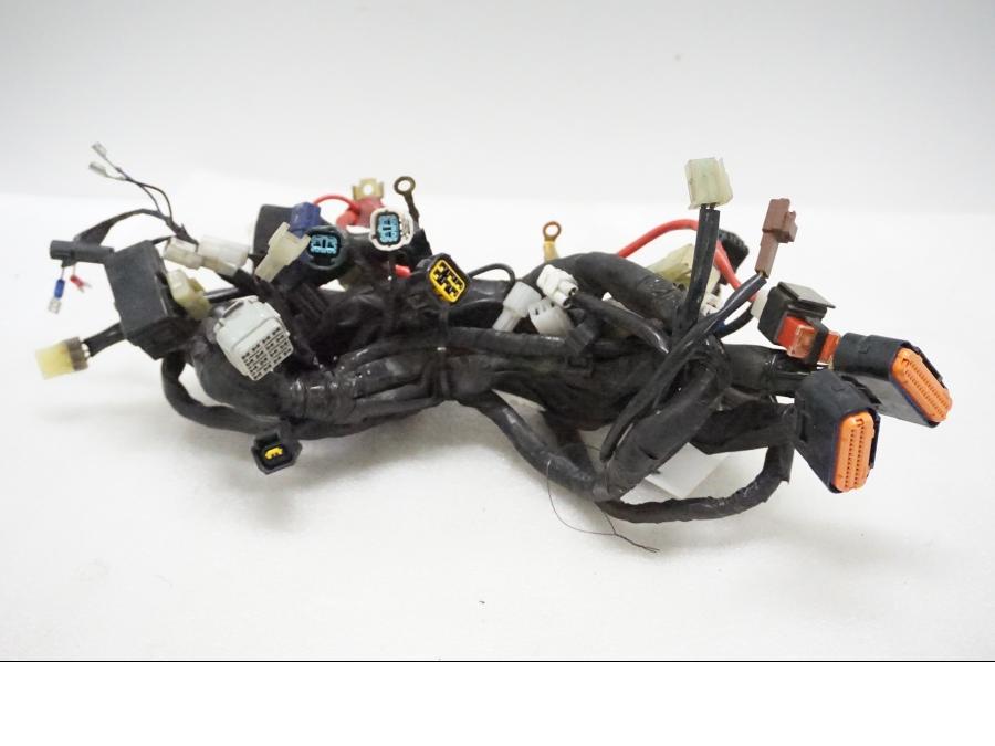 Framsidan på Kabelstam från en Yamaha FZ1-S -2006 motorcykel.