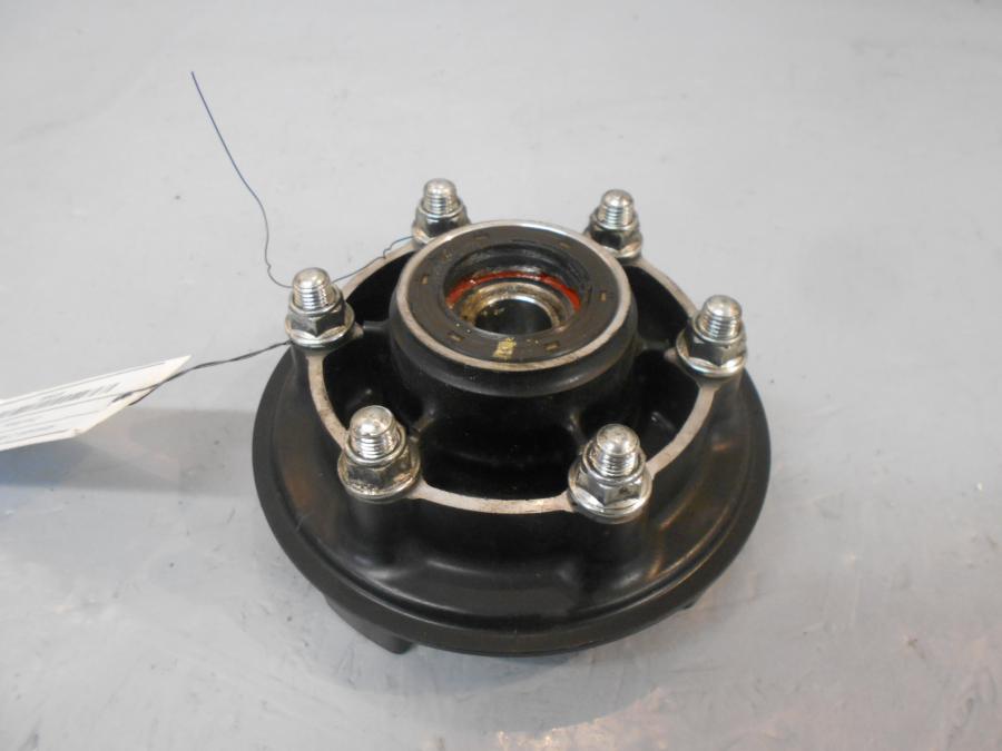 Framsidan på Drevfäste från en Kawasaki Z 900 -2018 motorcykel.