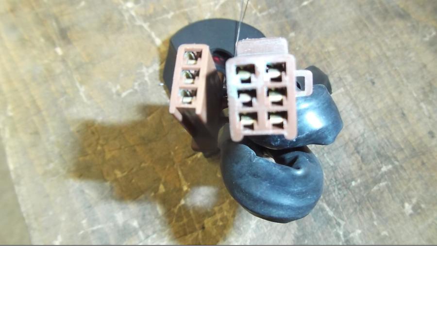 Höger sida på Styrelreglage från en Kawasaki ZX-6R -1998 motorcykel.