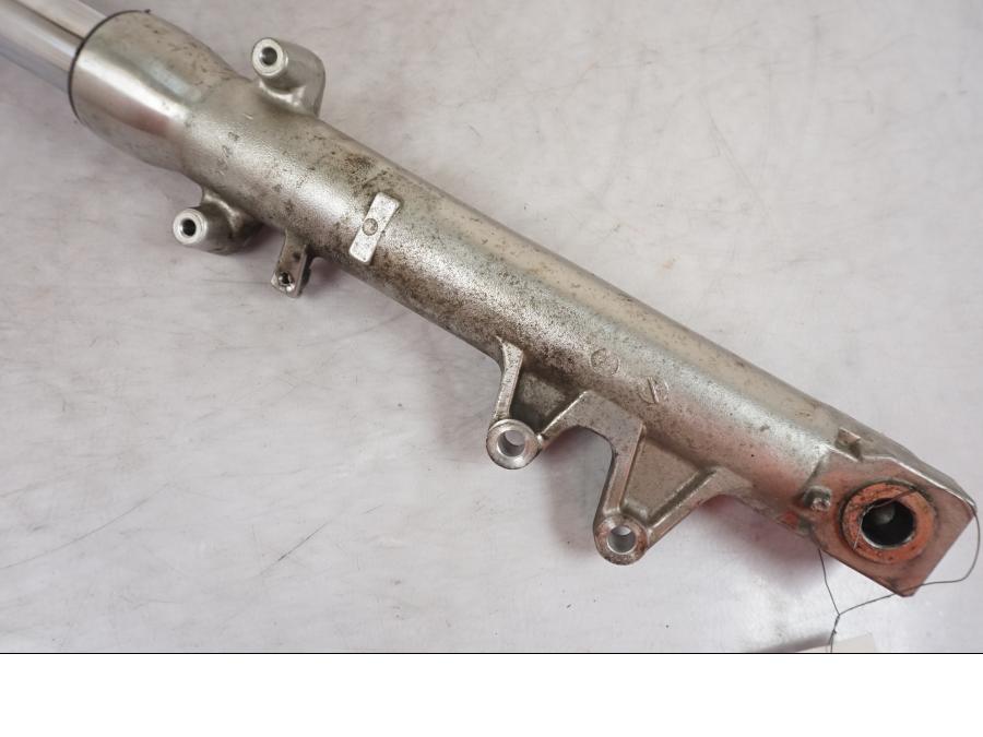 Extrabild5 på Gaffelben från en Suzuki SV 650 -1999 motorcykel.