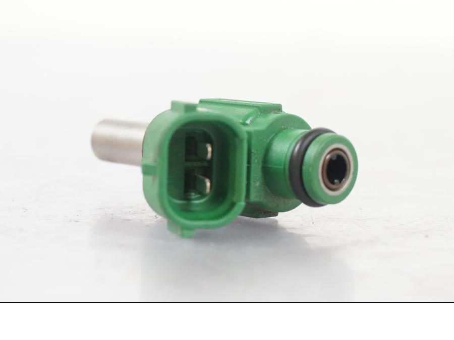 Höger sida pÄ Spridare frÄn en Suzuki GSX-S 1000 -2017 motorcykel.