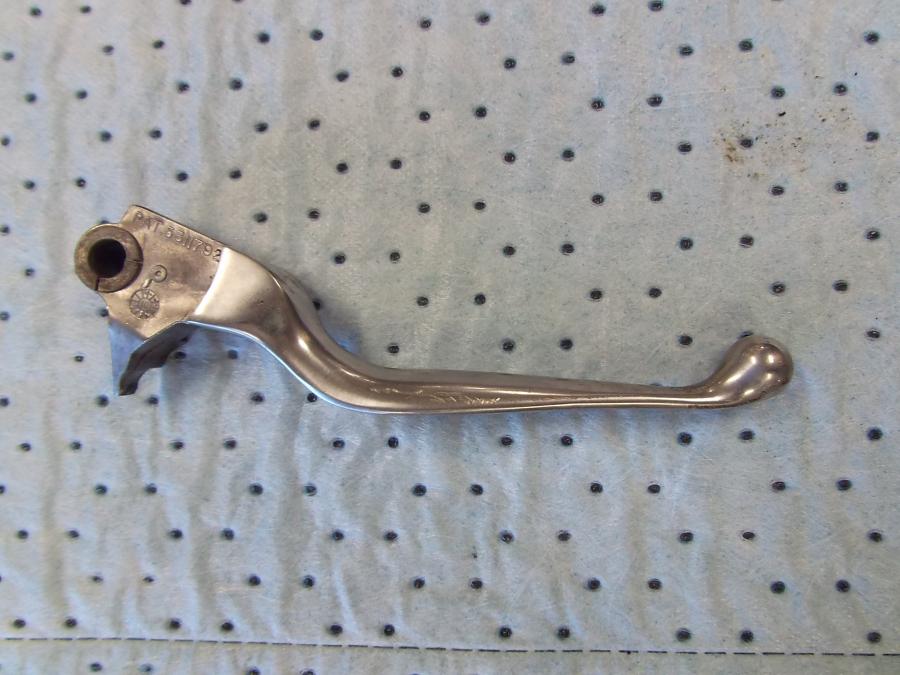 Framsidan på Bromsgrepp från en H-D Softail Deluxe / Nostalgia FLSTN -2011 motorcykel.