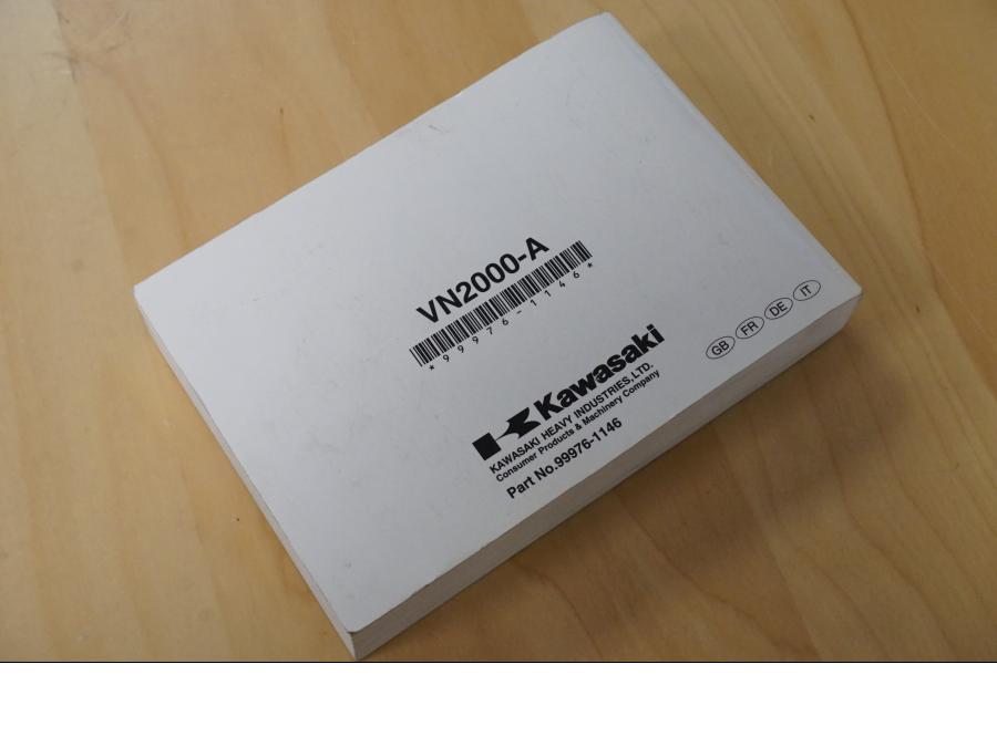 Baksidan på Instruktionsbok från en Kawasaki VN 2000 -2004 motorcykel.