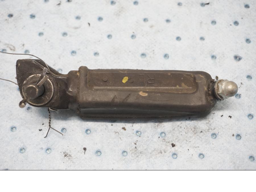 Baksidan på Fotpinne från en KTM 125 Duke -2017 motorcykel.