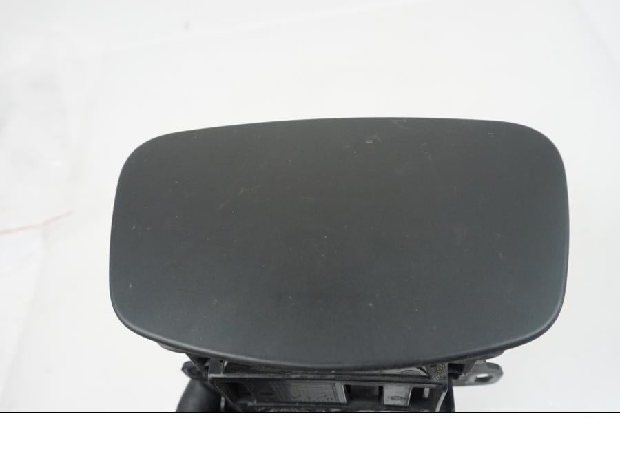 Snett uppifrån på GPS/Mobilhållare från en BMW K 1600 -2014 motorcykel.