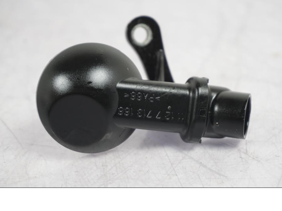 Vänster sida på Motordelar från en BMW R NineT -2017 motorcykel.