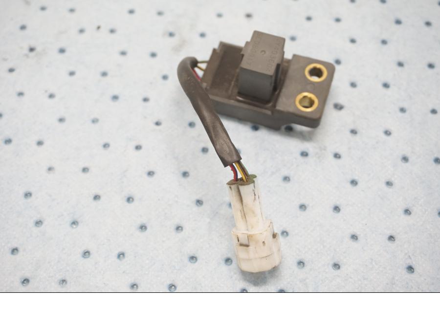 Framsidan på Tilt Sensor från en KTM 125 Duke -2017 motorcykel.