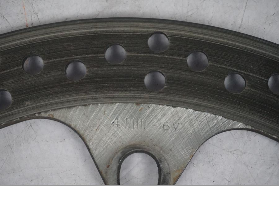 Extrabild2 på Bromsskiva från en BMW R 1200 R -2007 motorcykel.