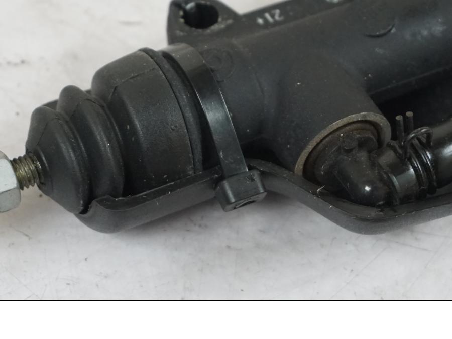 Extrabild3 på Bromshuvudcylinder från en KTM 690 SM R -2009 motorcykel.