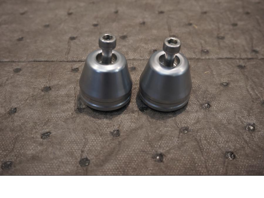 Framsidan på Styrvikt från en Yamaha V-Max 1700 -2010 motorcykel.