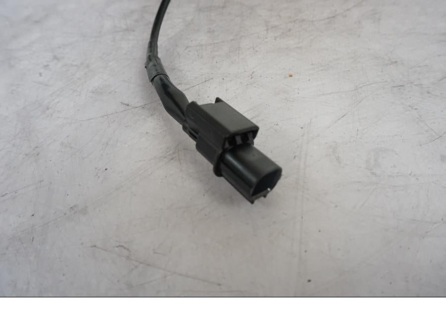 Snett uppifrån på ABS givare från en Kawasaki Z 800 -2014 motorcykel.