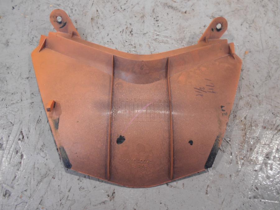 Baksidan på Bakvinge från en Kawasaki ZX-10R -2008 motorcykel.