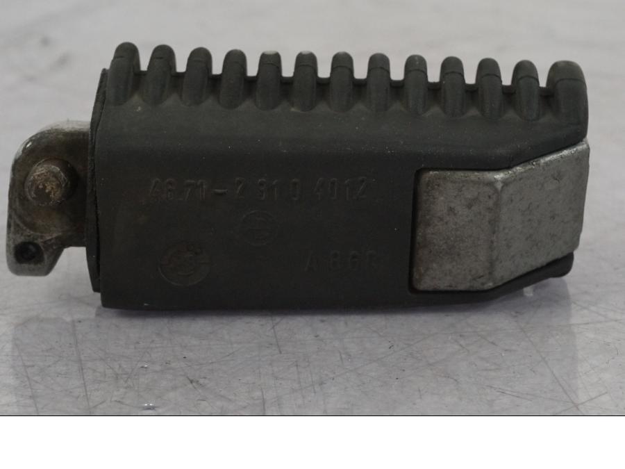 Snett uppifrån på Fotpinne från en BMW R 1100 GS -1998 motorcykel.