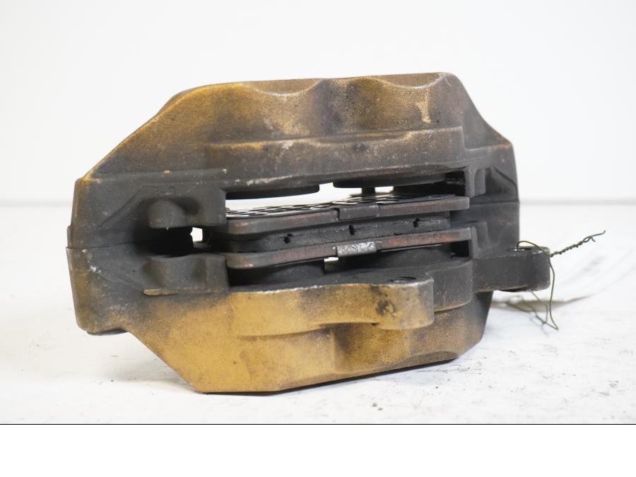 Höger sida på Bromsok från en Honda CBR 900 RR -2000 motorcykel.