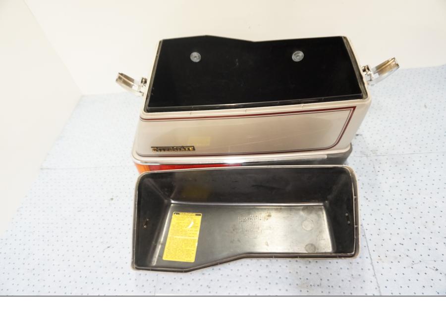 Snett uppifrån på Sidoväska från en Honda GL 1200 -1987 motorcykel.