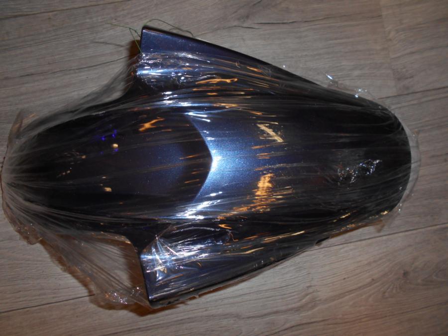 Höger sida på Framskärm från en BMW F 800 ST -2007 motorcykel.