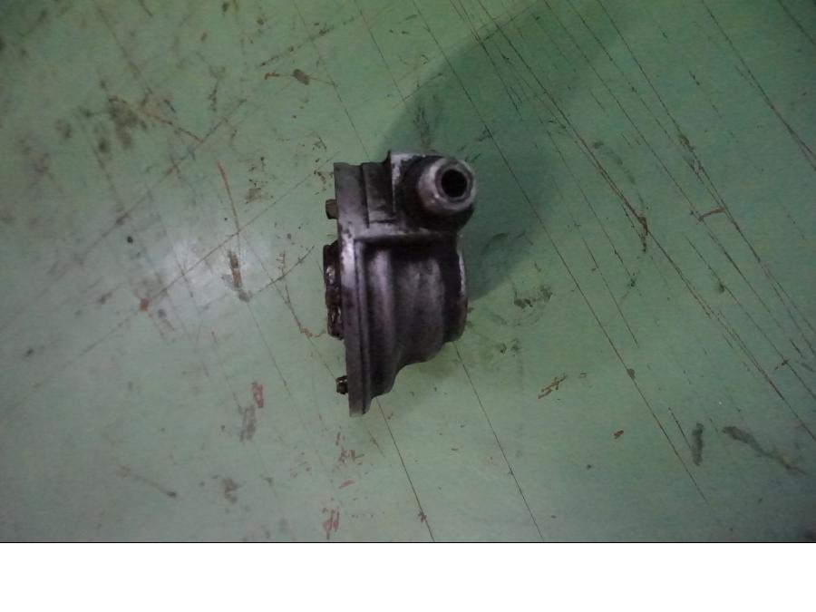 Höger sida på Hastighetsdrivning från en Suzuki GSX 1100 EF -1984 motorcykel.