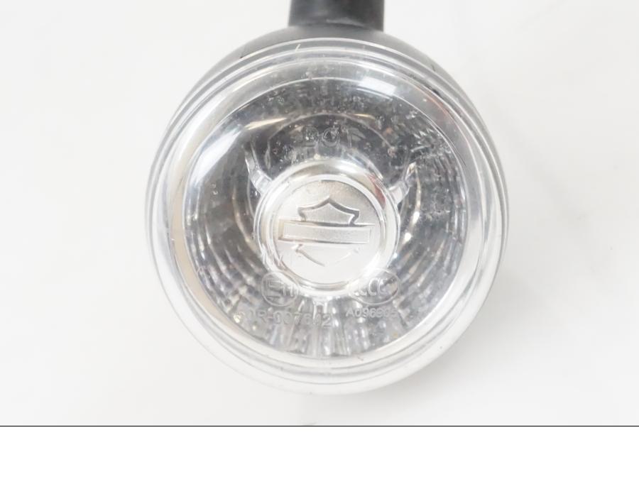 Höger sida på Blinkers från en H-D Adventure Pan America Special RA1250S -2021 motorcykel.