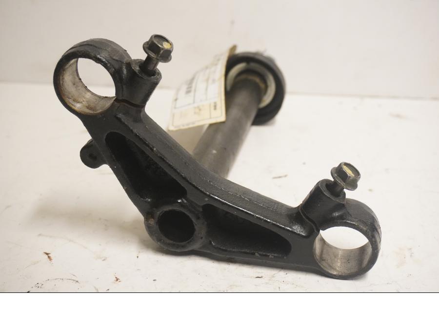 Baksidan på Gaffelkrona från en Honda CBF 125 -2010 motorcykel.