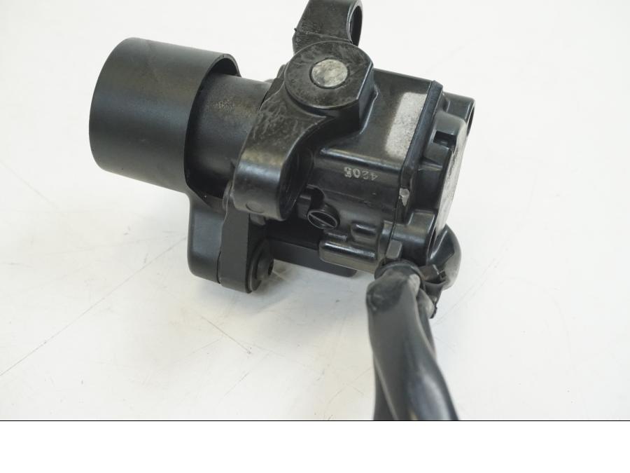 Extrabild6 på Låssats från en Yamaha YZF 1000 R1 -2004 motorcykel.