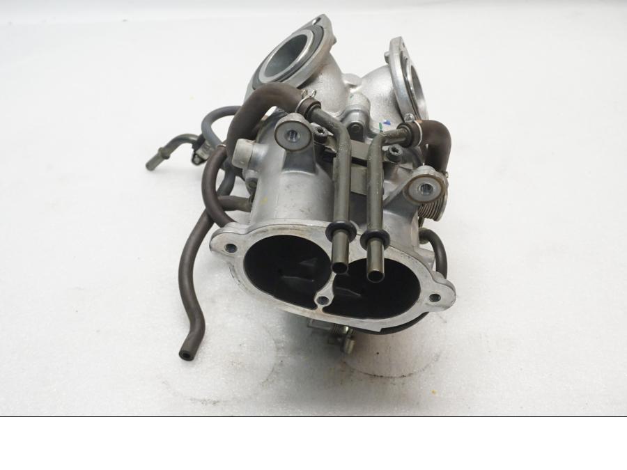 Snett uppifrån på Spjällhus från en Kawasaki VN 1500 Mean Streak -2003 motorcykel.