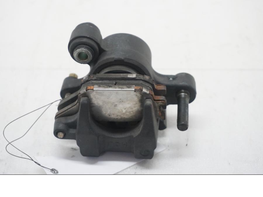 Baksidan på Bromsok från en Honda CBR 1000 RR -2004 motorcykel.