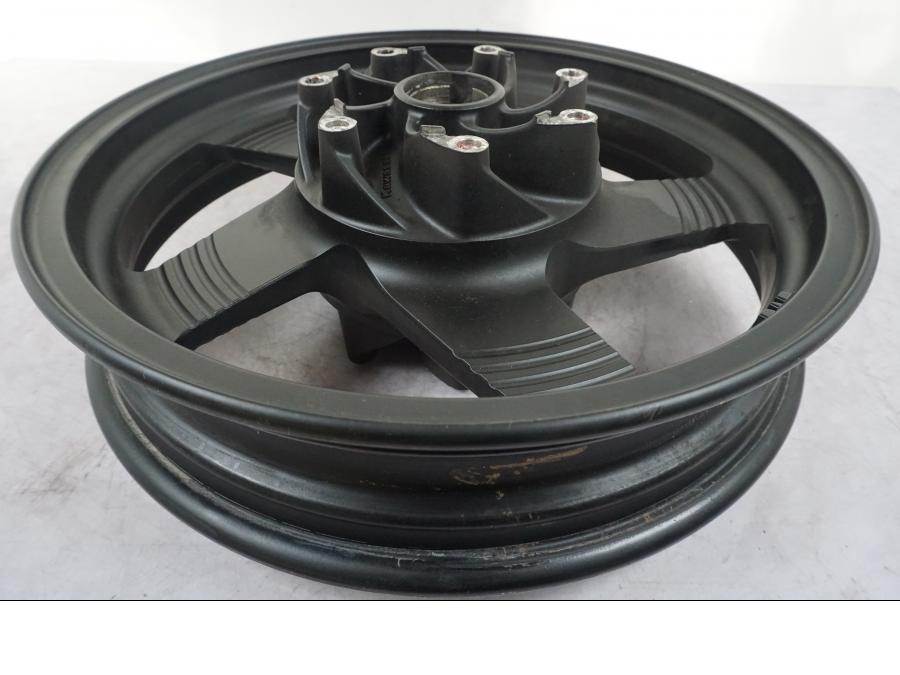 Extrabild6 på Fälg från en Kawasaki VN 1500 -1996 motorcykel.