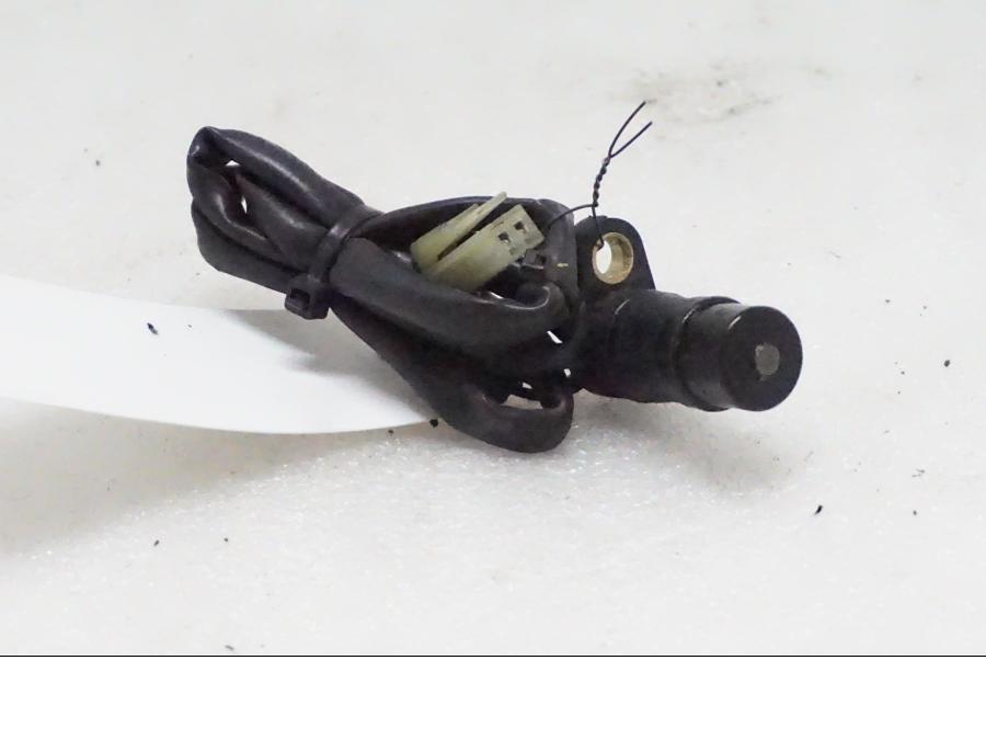 Framsidan på Tändpickup från en Yamaha FZ1-S -2006 motorcykel.