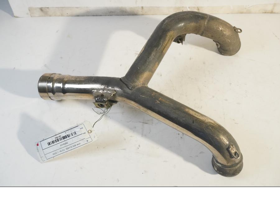 Höger sida på Mellanrör från en KTM 640 Duke -2002 motorcykel.