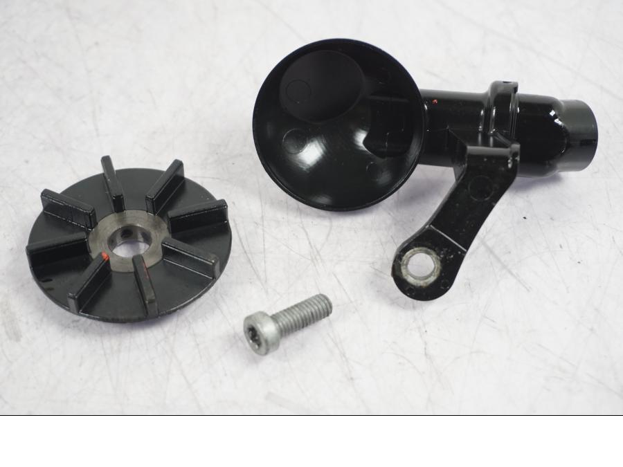 Framsidan på Motordelar från en BMW R NineT -2017 motorcykel.