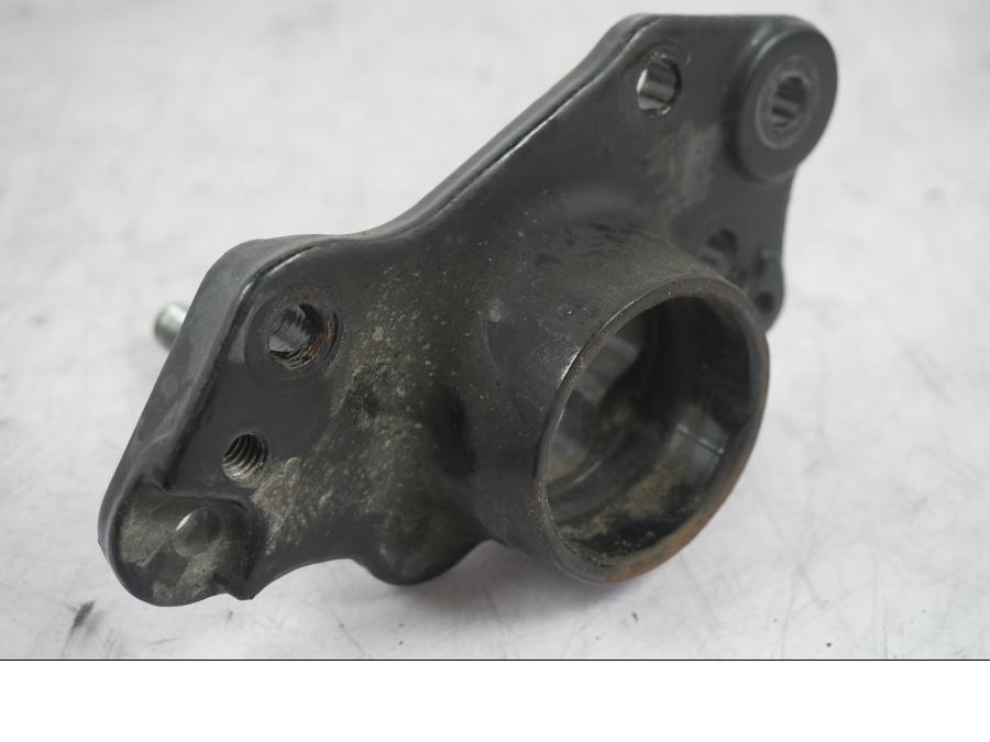 Vänster sida på Ramdel från en H-D Touring Street Glide FLHX -2009 motorcykel.