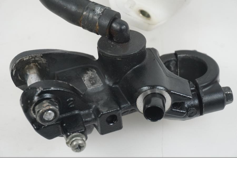 Extrabild4 på Bromshuvudcylinder från en Suzuki GSX-R 750 -2009 motorcykel.