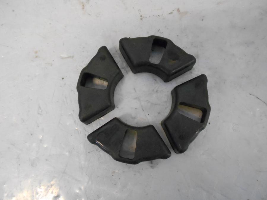 Framsidan på Ryckutjämnare från en Yamaha YS 125 -2017 motorcykel.