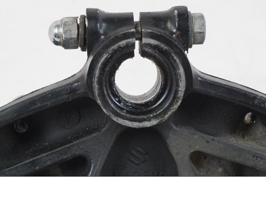 Extrabild2 på Gaffelkrona från en Suzuki GS 1000 -1978 motorcykel.