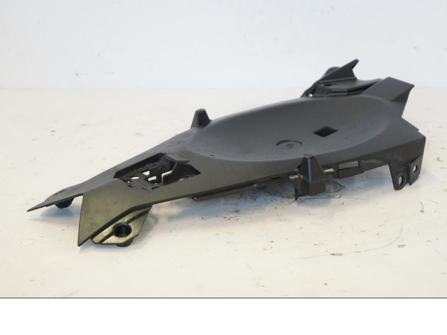 Extrabild2 på Undertail från en Kawasaki ER-6N -2012 motorcykel.