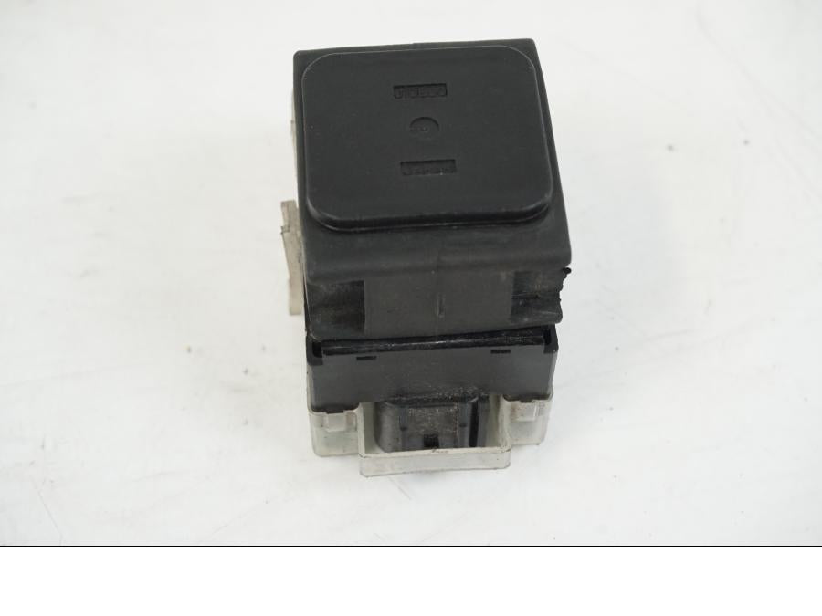 Extrabild2 på Startrelä från en Suzuki GSX 600 F -1998 motorcykel.