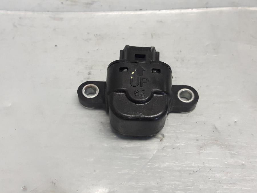 Framsidan på Tilt Sensor från en Kawasaki Z 1000 -2013 motorcykel.