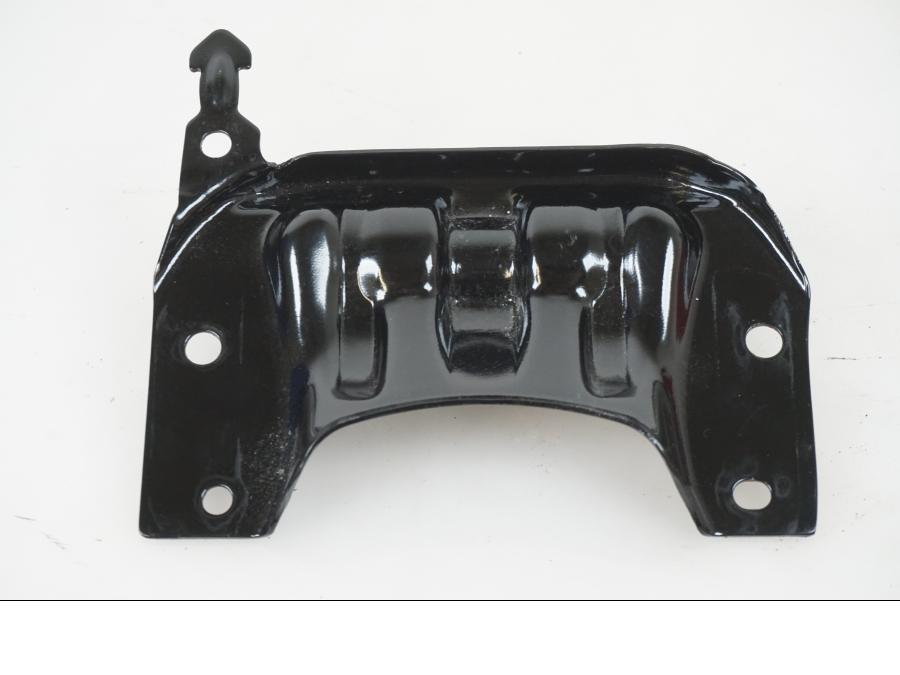 Höger sida på Bensintankfäste från en H-D Adventure Pan America Special RA1250S -2021 motorcykel.