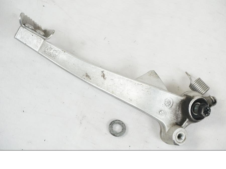 Vänster sida på Bromspedal från en Husqvarna 701 SUPERMOTO ABS -2016 motorcykel.