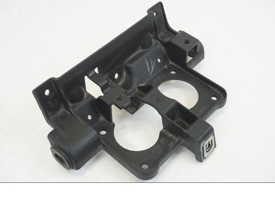 Vänster sida på Baklampfäste från en Triumph TT 600 -2002 motorcykel.