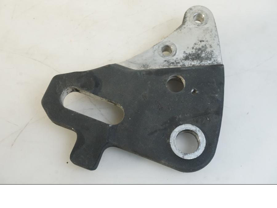 Baksidan på Bromsoksfäste från en Indian Chieftain Dark Horse -2019 motorcykel.