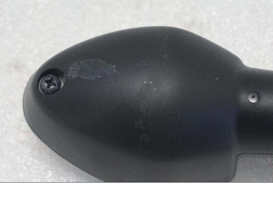 VÀnster sida pÄ Blinkers frÄn en Suzuki SV 650 -2016 motorcykel.