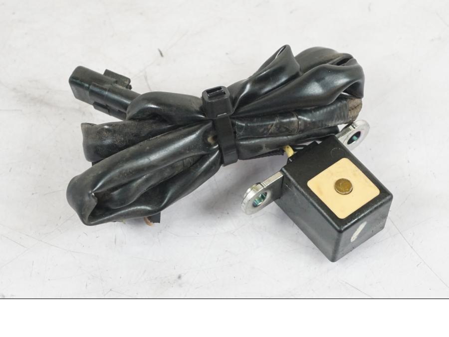 Vänster sida på Tändpickup från en Kawasaki Z 900 -2019 motorcykel.