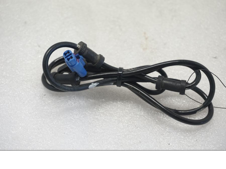 Baksidan på ABS givare från en Suzuki SV 650 -2016 motorcykel.