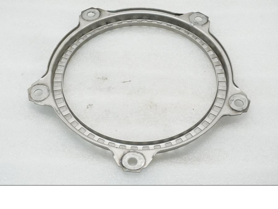 Baksidan på ABS krans från en BMW F 800 R -2011 motorcykel.