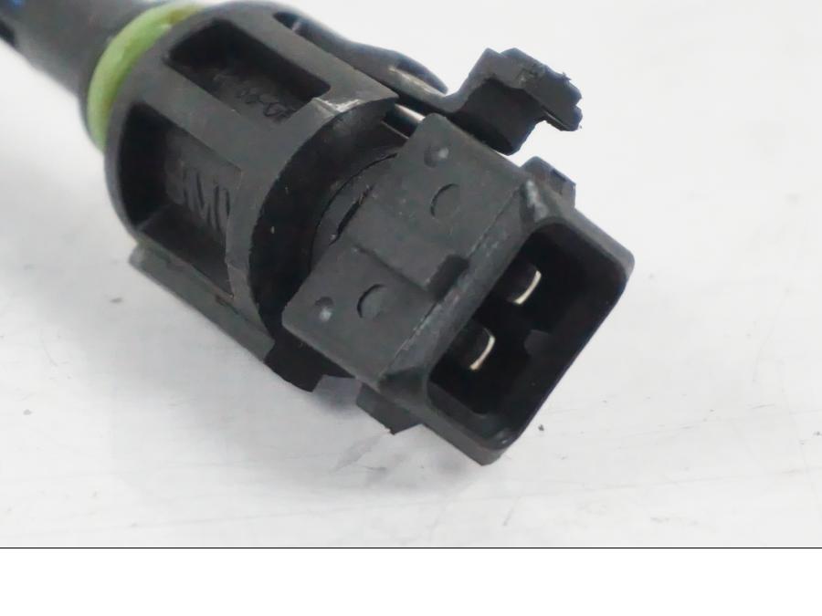 Snett uppifrån på Luftburksensor från en BMW F 650 CS -2002 motorcykel.