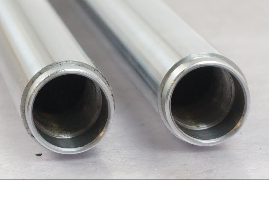 Extrabild4 på <p>Gaffelben höger och vänster inre till Suzuki K50 1979. Eftermarknadsdelar.</p> moped.